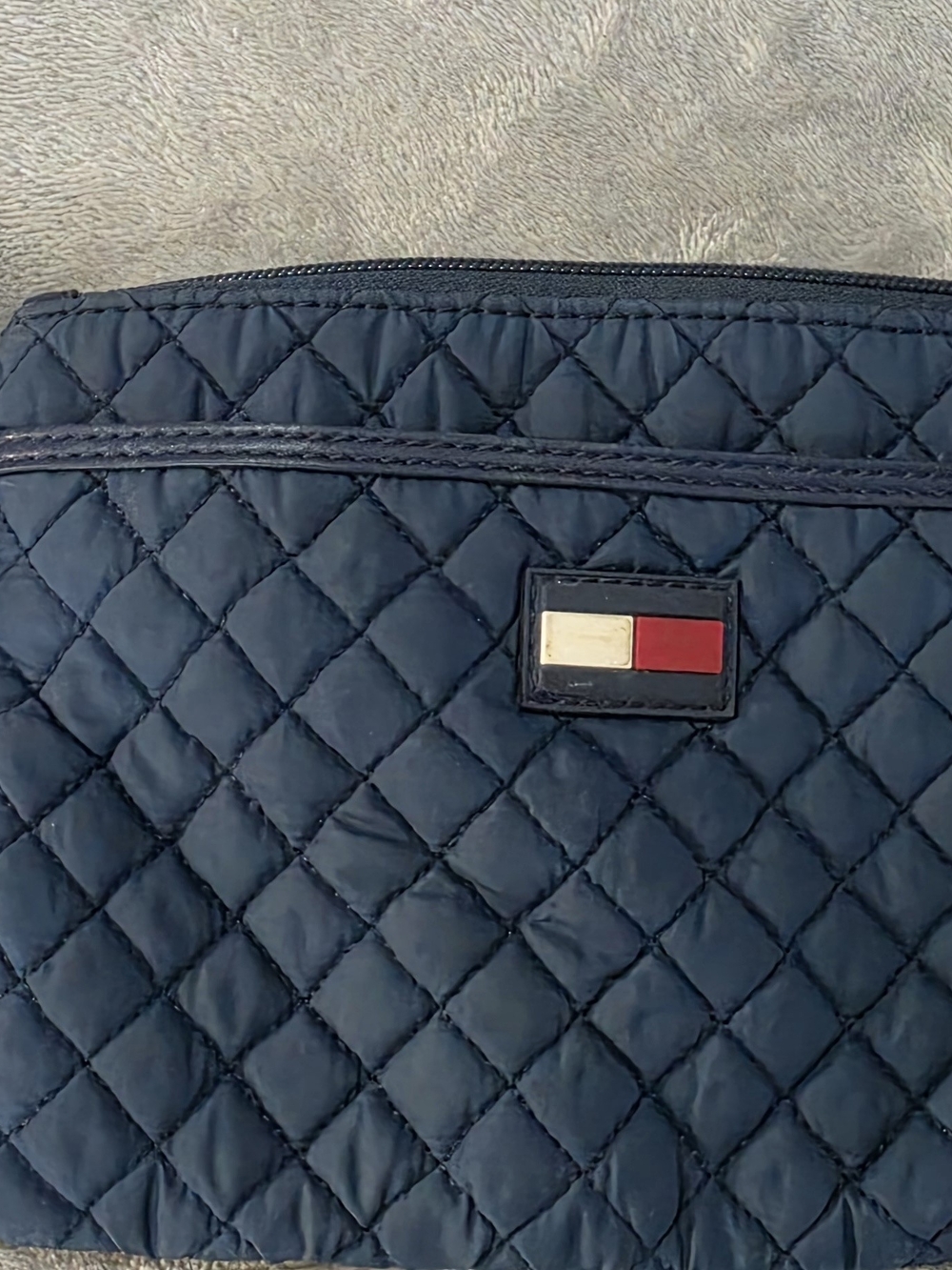 Tommy Hilfiger wristlet handbag